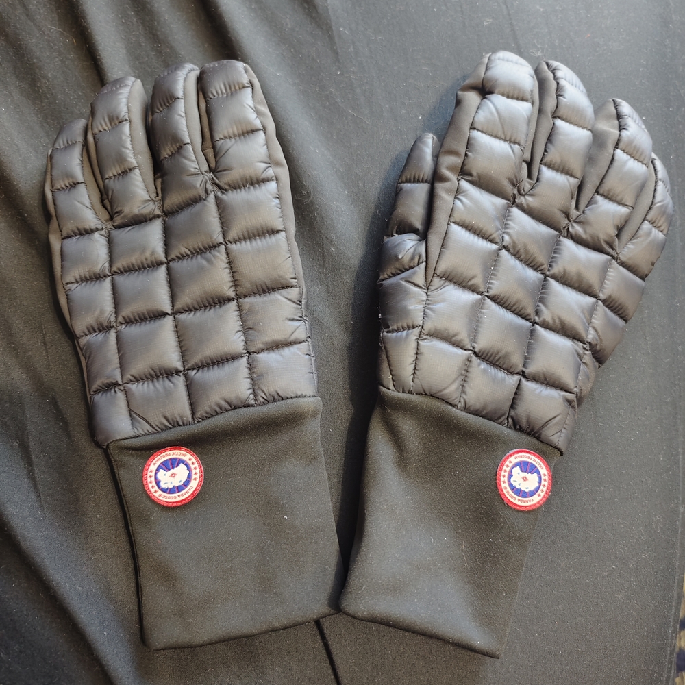 Men's Black Quilted Gloves